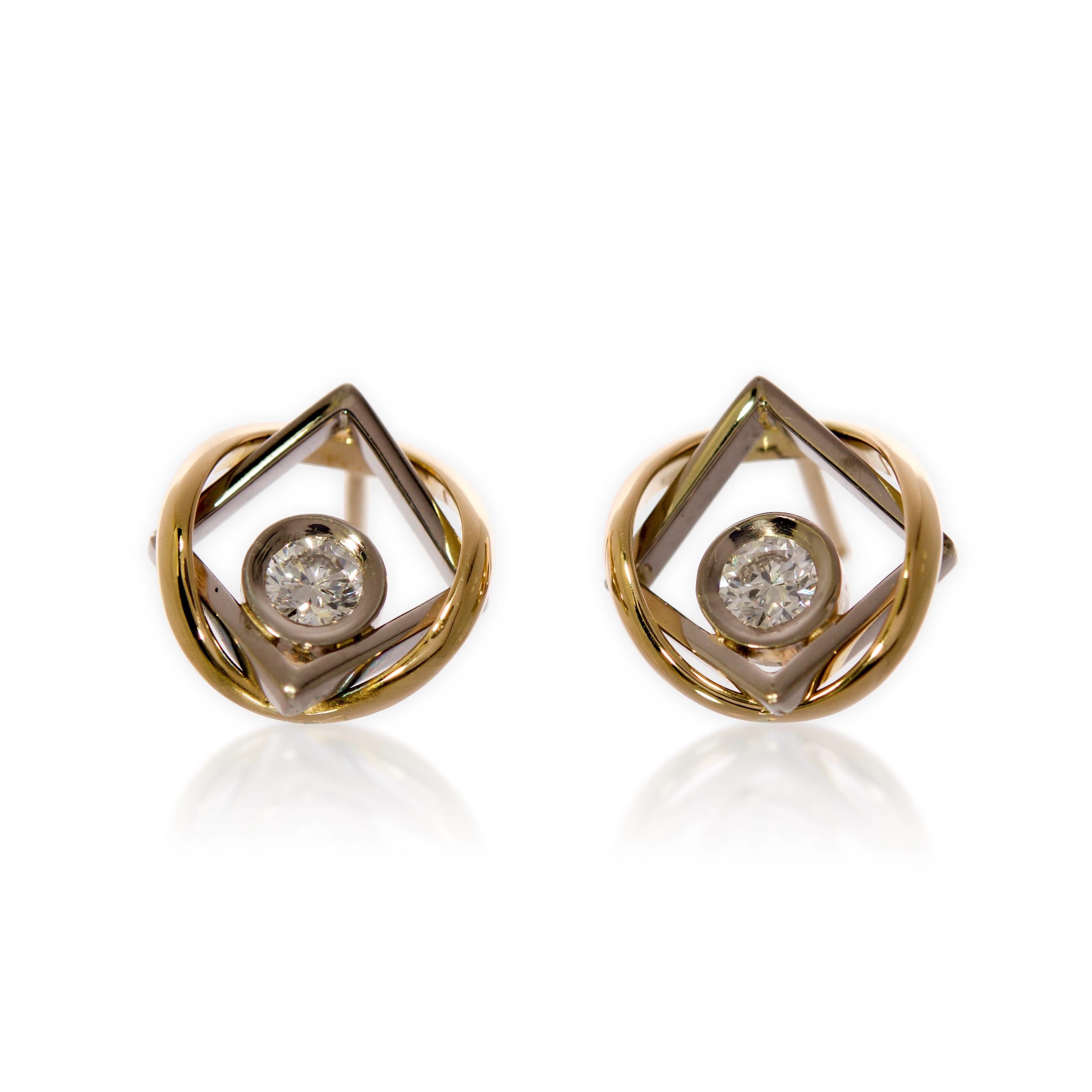 Union Earrings White and Yellow Gold, Diamonds