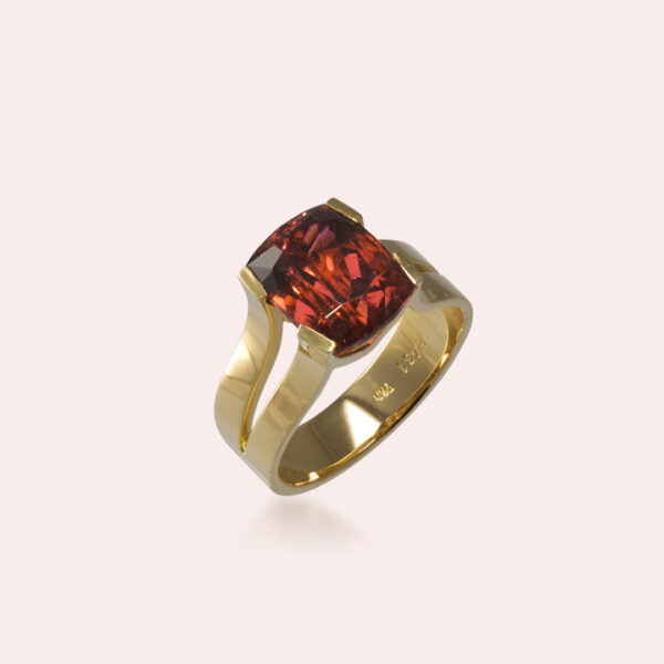 Bague Graal Tourmaline Rouge et Or Jaune