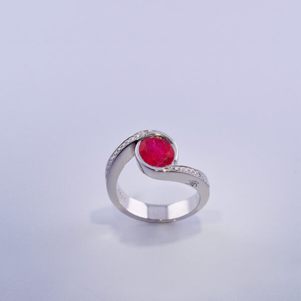 Bague Platine Rubis et Diamants